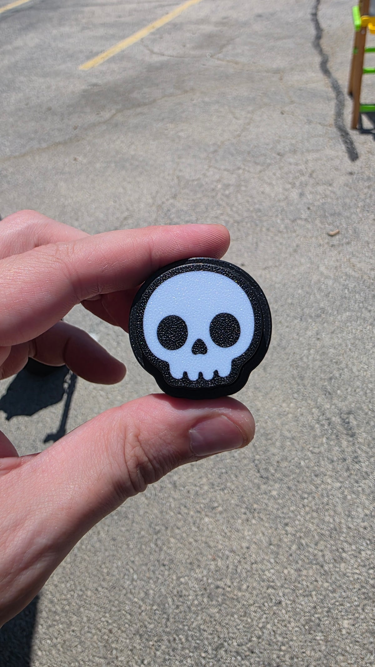 Cartoon Skull Fidget Clicker